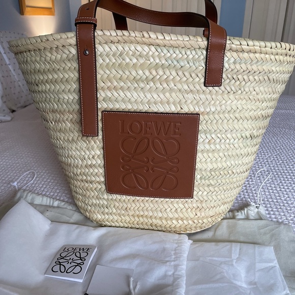 NEW Loewe Beach Tote Basket Bag Straw Leather - Picture 2 of 11